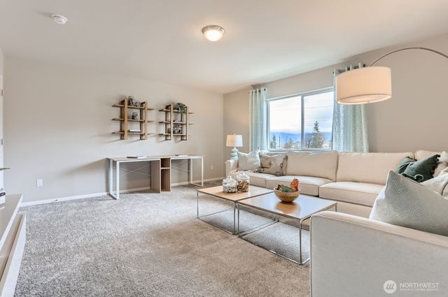 9822 Ferns Loop SE, Yelm, WA 98597