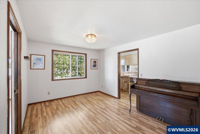 3647 Wishram Dr NW, Albany, OR 97321