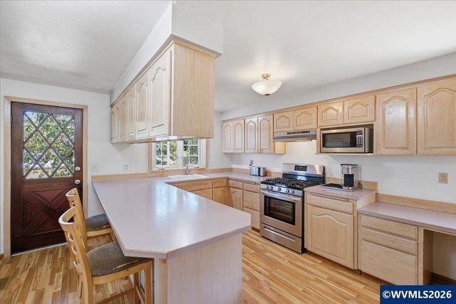 3647 Wishram Dr NW, Albany, OR 97321