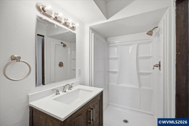 3647 Wishram Dr NW, Albany, OR 97321