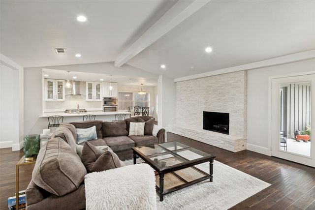 4739 Harvest Hill Road, Dallas, TX 75244