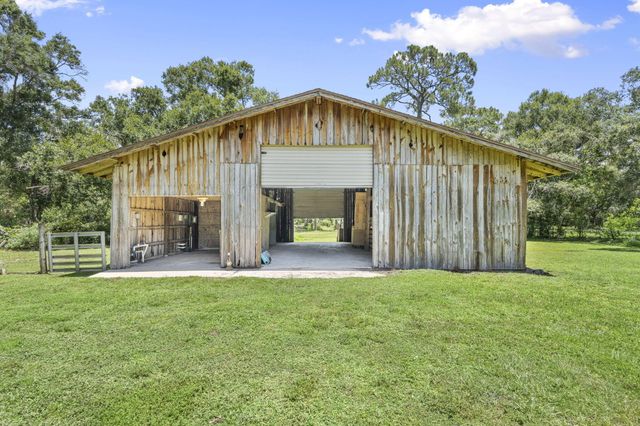 3550 Eleven Mile Road, Fort Pierce, FL 34945