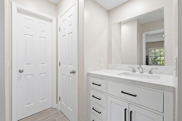 3550 Eleven Mile Road, Fort Pierce, FL 34945