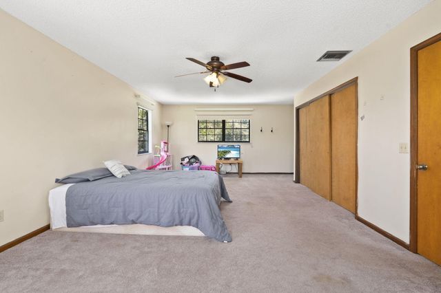 3550 Eleven Mile Road, Fort Pierce, FL 34945