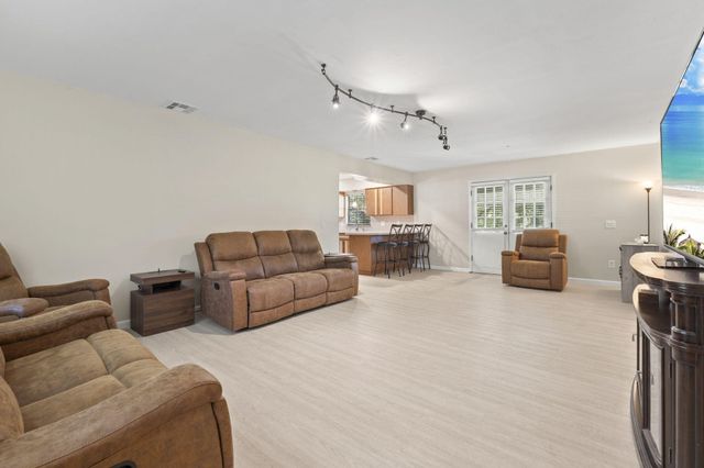 3550 Eleven Mile Road, Fort Pierce, FL 34945