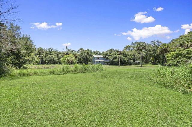 3550 Eleven Mile Road, Fort Pierce, FL 34945