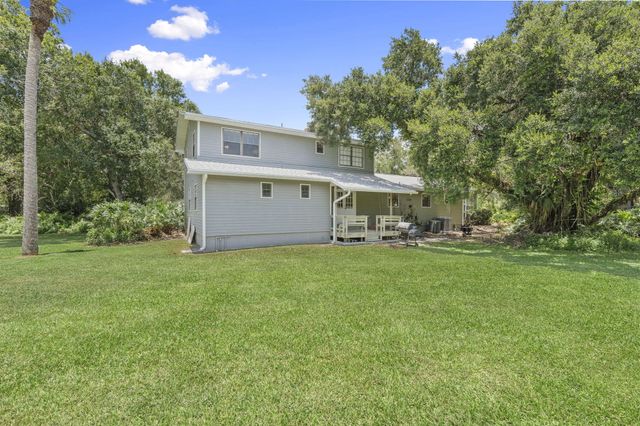 3550 Eleven Mile Road, Fort Pierce, FL 34945