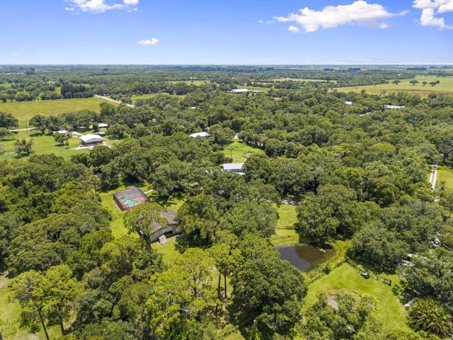 3550 Eleven Mile Road, Fort Pierce, FL 34945