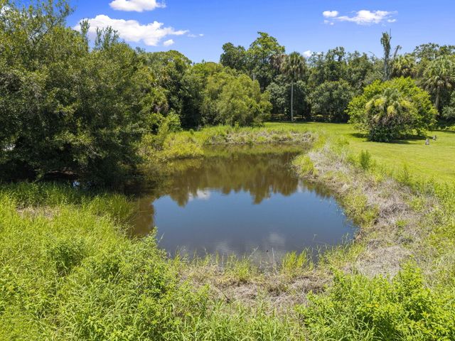 3550 Eleven Mile Road, Fort Pierce, FL 34945