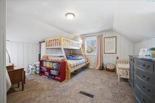 1232 W Bruneau Ave., Kennewick, WA 99336