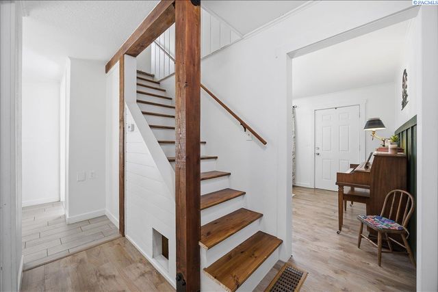 1232 W Bruneau Ave., Kennewick, WA 99336