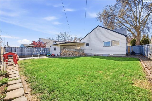 1232 W Bruneau Ave., Kennewick, WA 99336