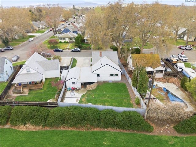 1232 W Bruneau Ave., Kennewick, WA 99336