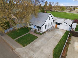 1232 W Bruneau Ave., Kennewick, WA 99336