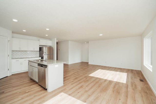 310 Great Plains Street, Nixa, MO 65714