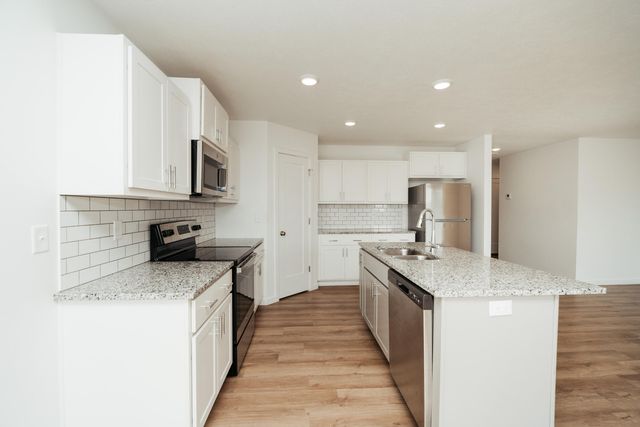 310 Great Plains Street, Nixa, MO 65714