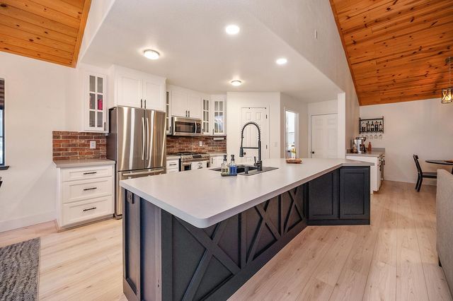 214 Forest Meadows Dr, Murphys, CA 95247