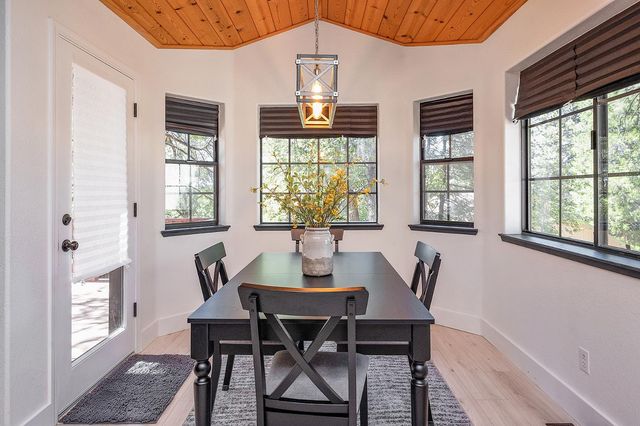 214 Forest Meadows Dr, Murphys, CA 95247