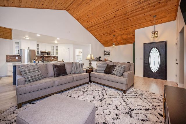 214 Forest Meadows Dr, Murphys, CA 95247