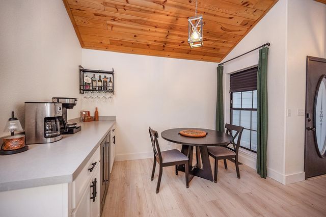 214 Forest Meadows Dr, Murphys, CA 95247