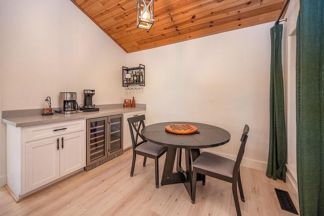 214 Forest Meadows Dr, Murphys, CA 95247