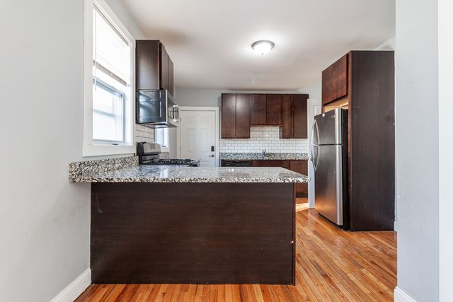 2968 N RIDGEWAY Avenue 2R, Chicago, IL 60618