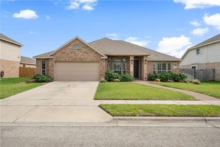 203 Crenshaw Circ, Portland, TX 78374