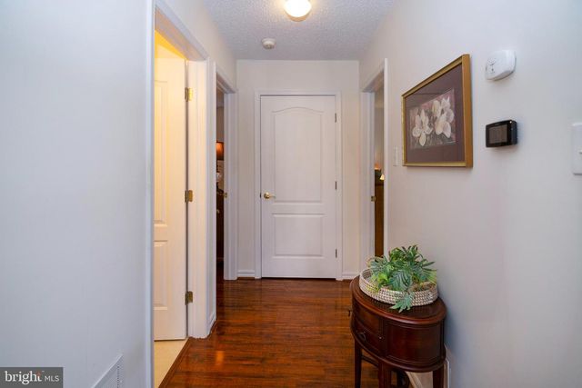 575 RIVIERA DR, Williamstown, NJ 08094