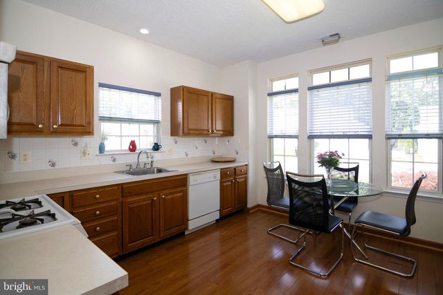 575 RIVIERA DR, Williamstown, NJ 08094