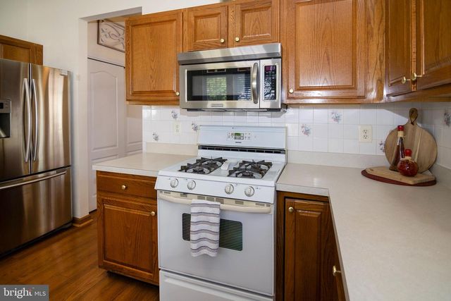 575 RIVIERA DR, Williamstown, NJ 08094