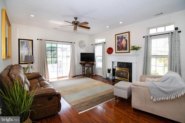 575 RIVIERA DR, Williamstown, NJ 08094