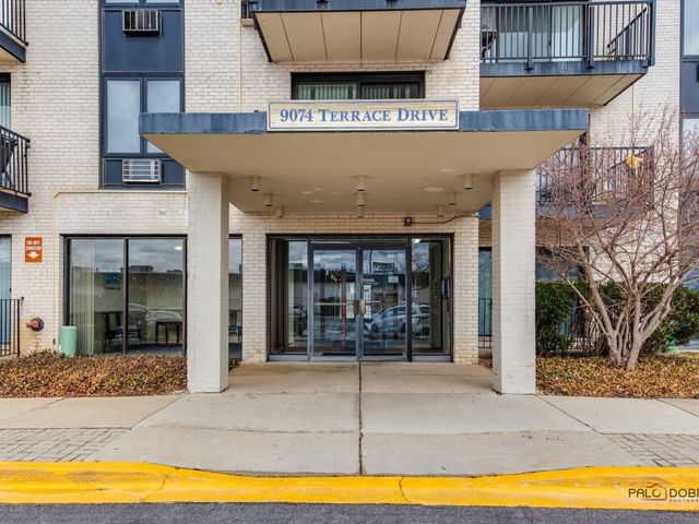 9074 W Terrace Drive 4A, Niles, IL 60714