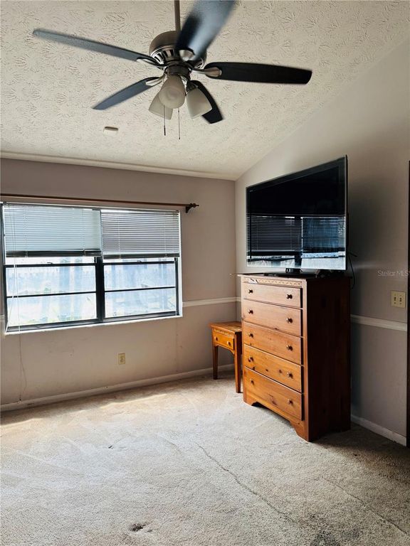 Image 8 of property listing at Address unavailable.