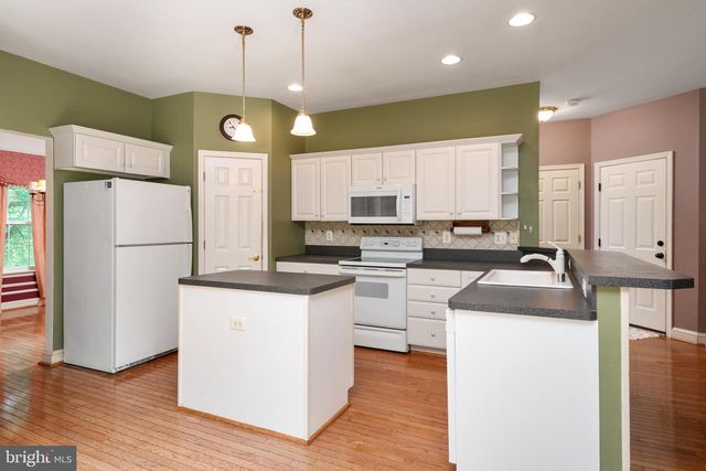 4353 S CREEK CT, Huntingtown, MD 20639