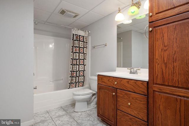 4353 S CREEK CT, Huntingtown, MD 20639