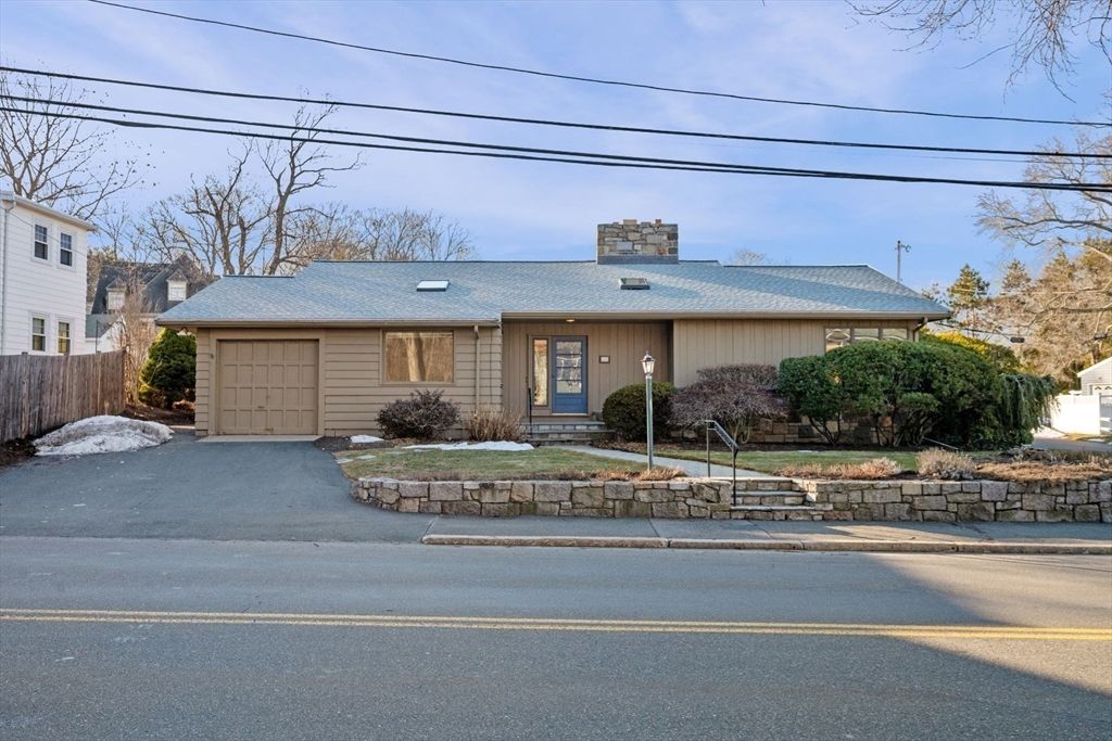 315 Puritan Road, Swampscott, MA 01907
