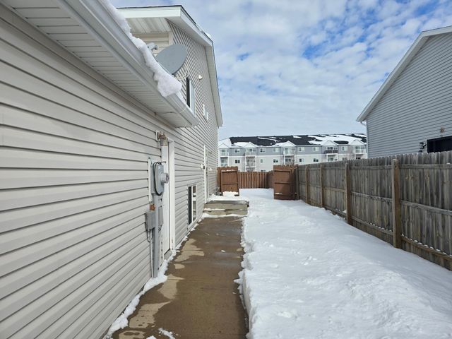 1702 41ST Avenue S, Moorhead, MN 56560