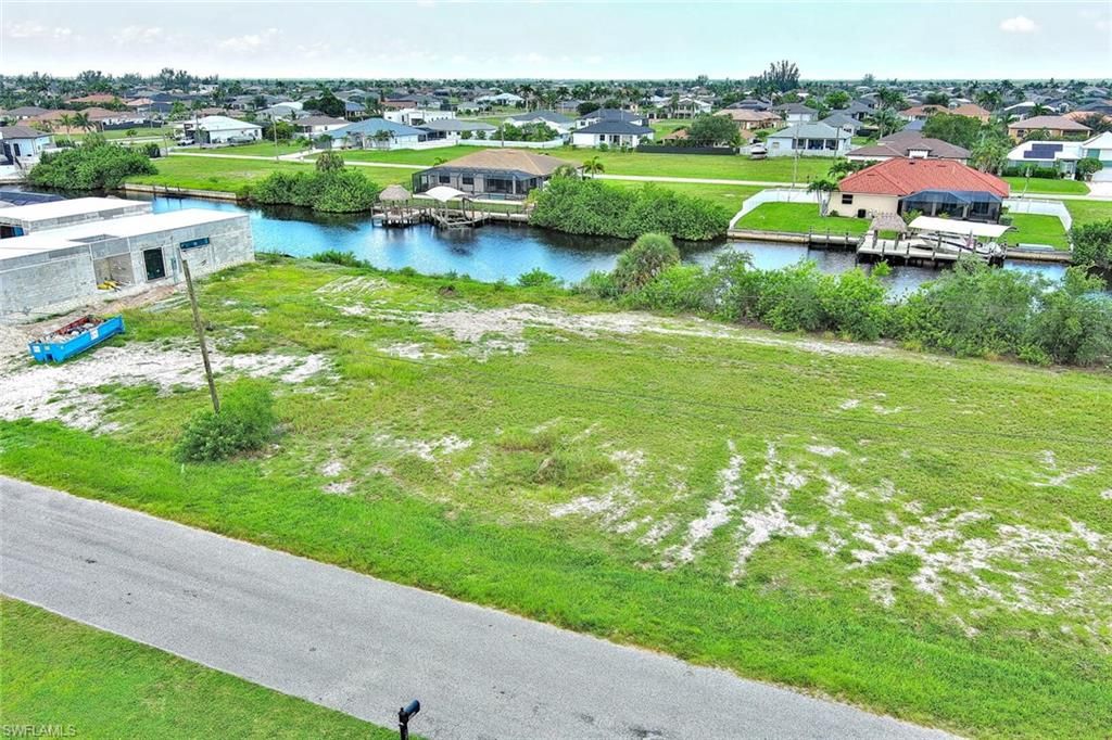 1025 NW 35th PL, CAPE CORAL, FL 33993 — exterior