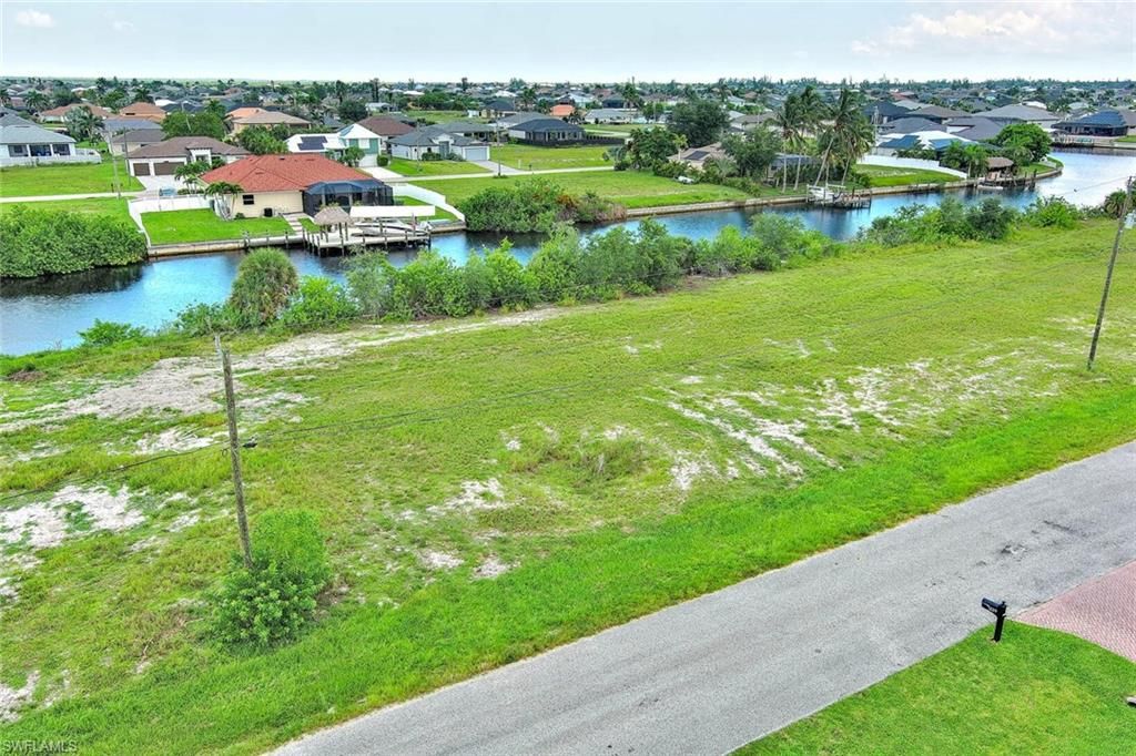 1025 NW 35th PL, CAPE CORAL, FL 33993 — photo 4
