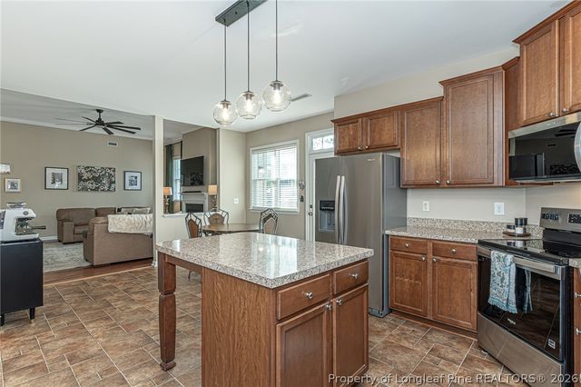 598 Heathrow Drive, Spring Lake, NC 28390