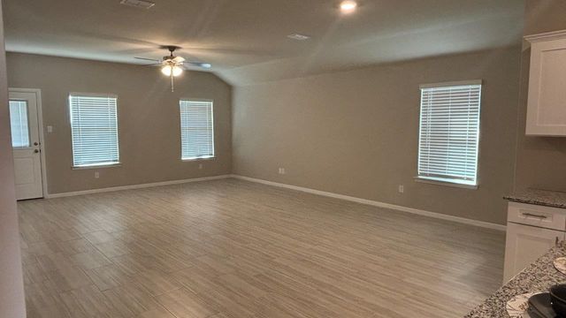 9465 MINT HILL Drive, Fort Worth, TX 76108