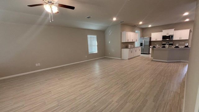 9465 MINT HILL Drive, Fort Worth, TX 76108