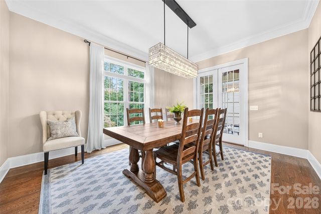 2932 Oakdale Road, Charlotte, NC 28216