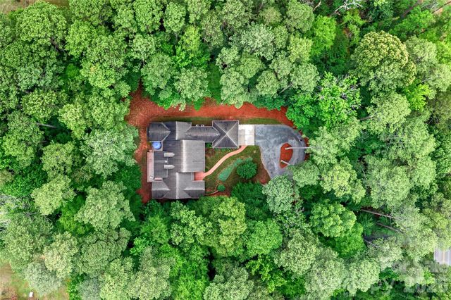 2932 Oakdale Road, Charlotte, NC 28216