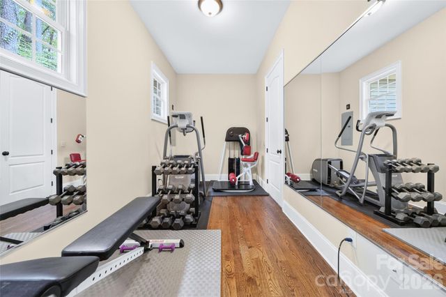 2932 Oakdale Road, Charlotte, NC 28216