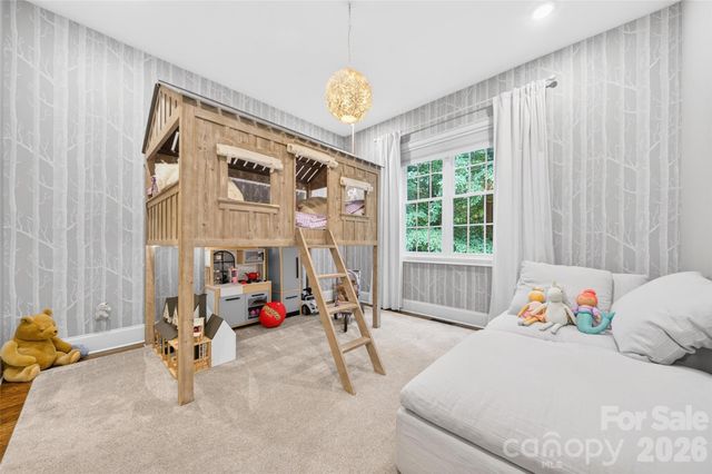 2932 Oakdale Road, Charlotte, NC 28216