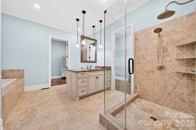 2932 Oakdale Road, Charlotte, NC 28216