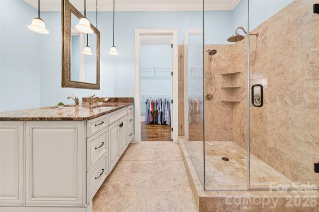 2932 Oakdale Road, Charlotte, NC 28216