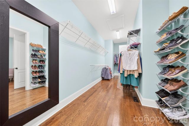 2932 Oakdale Road, Charlotte, NC 28216