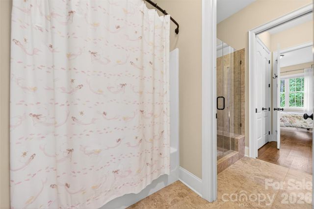 2932 Oakdale Road, Charlotte, NC 28216